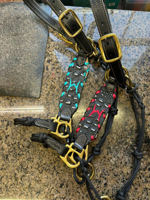“Finish your own way” Halter (Black & Silver Gator)