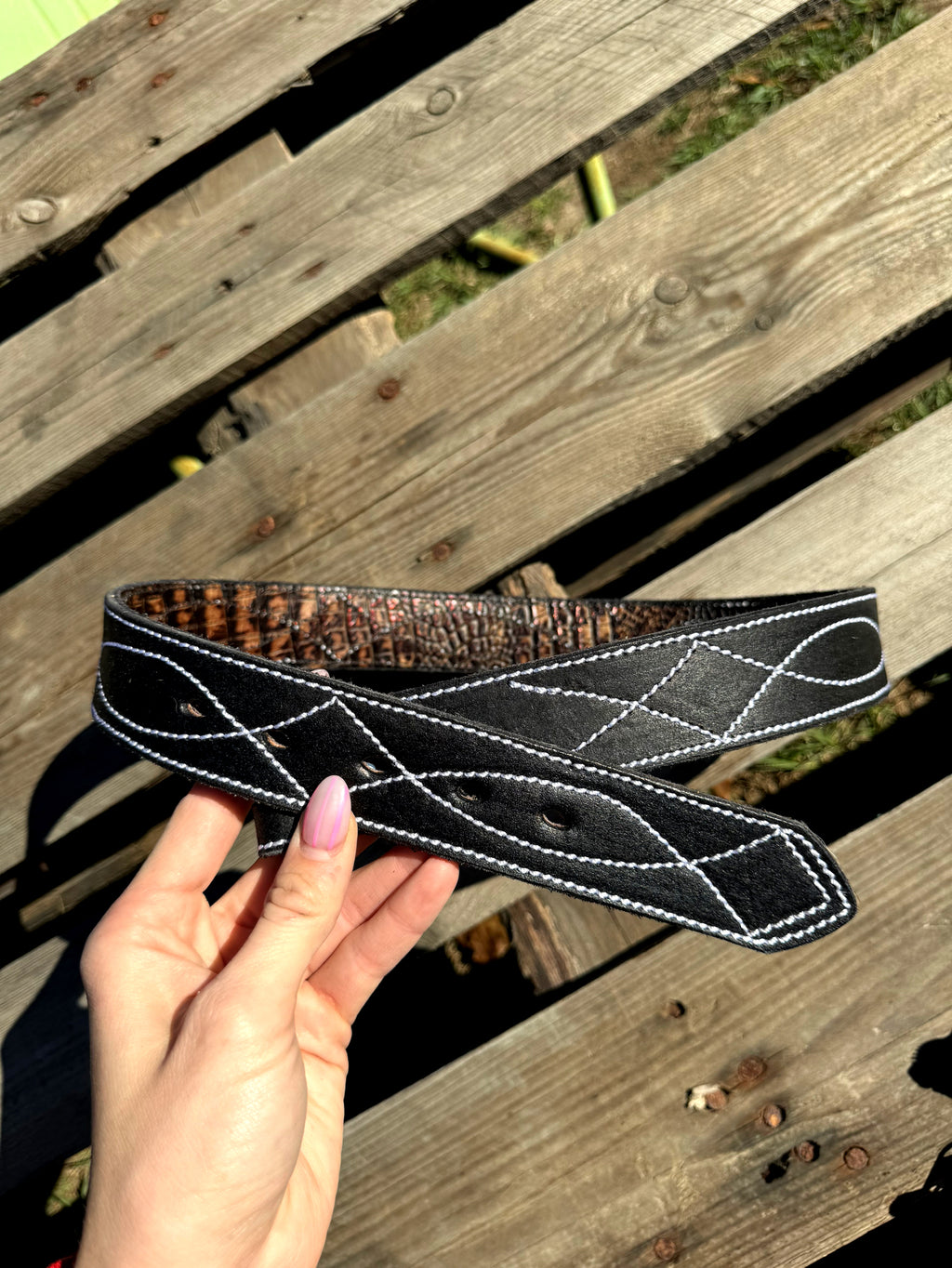 Black & White Bootstitch Belt