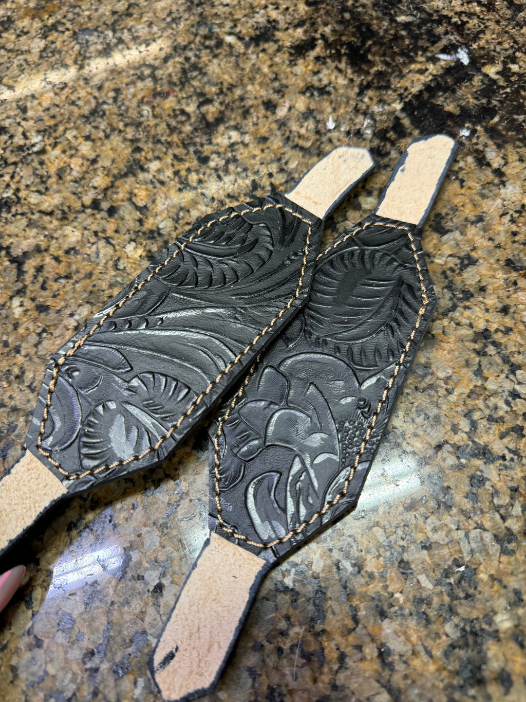 “Finish Your Own Way” Halter (Pony size) 2